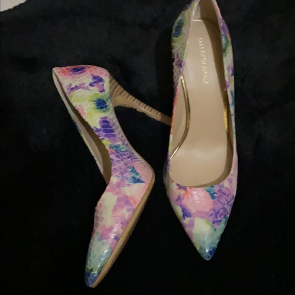 Pumps - Picture 3 of 3